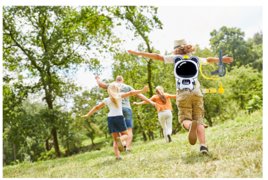 Kids White Astronaut Shaped Play Water Gun Hose Backpack Tank