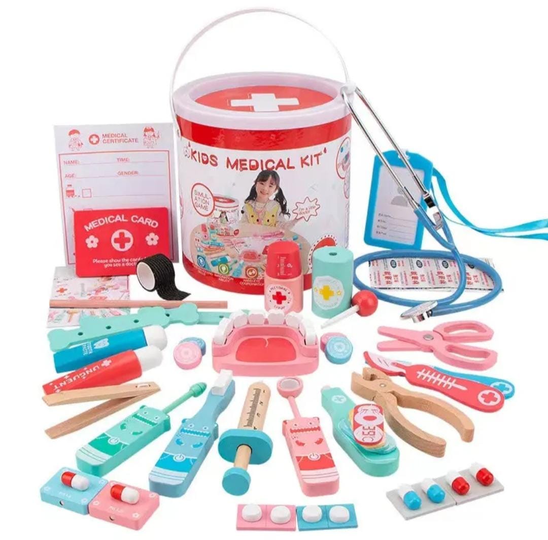 34 Pieces Pretend Play Doctor/Nurse Role Play Wooden Medical Set Box