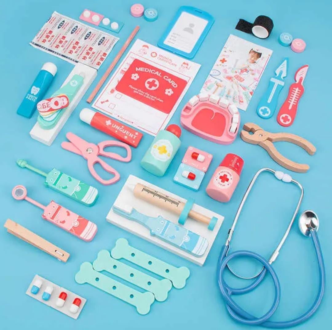 34 Pieces Pretend Play Doctor/Nurse Role Play Wooden Medical Set Box